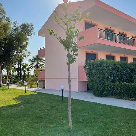 Stefania Sun Apartments Nikíti Kültér fotó
