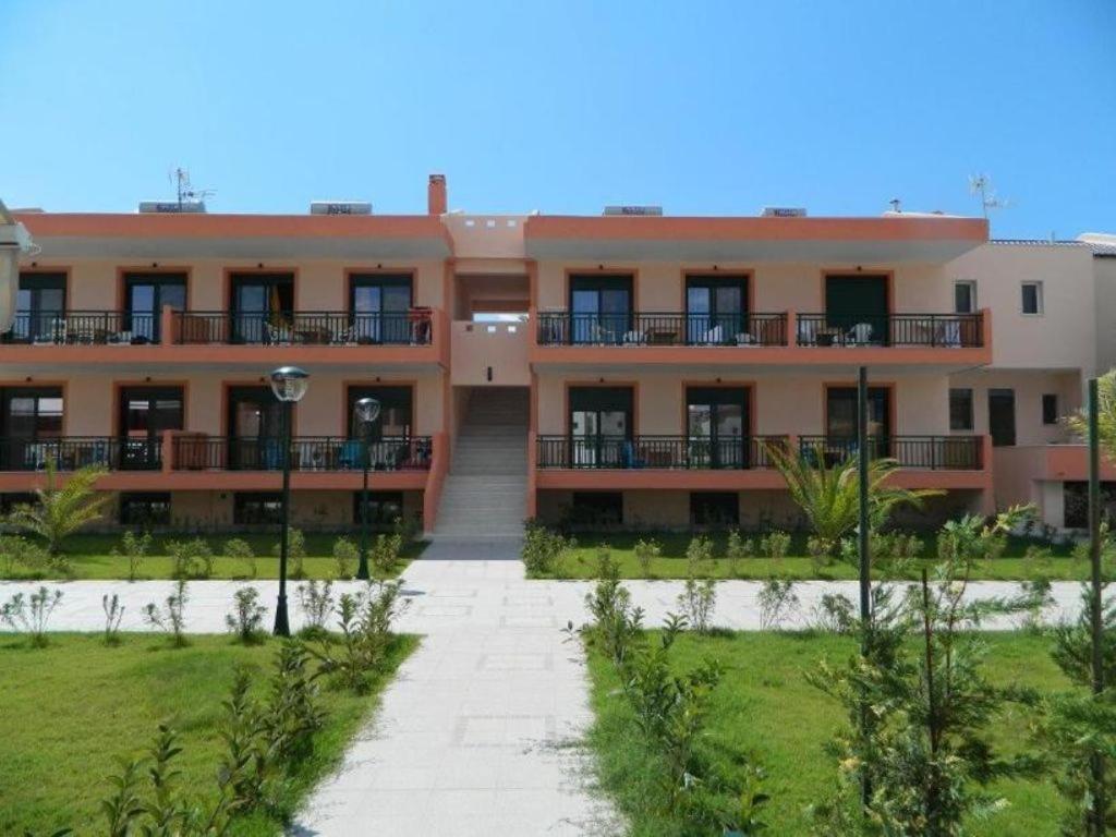 Stefania Sun Apartments Nikíti Kültér fotó